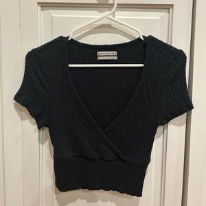 URBAN OUTFITTERS black top